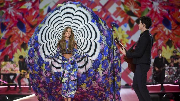 Model Josephine Skriver walks the runway as singer Shawn Mendes performs. (Evan Agostini/Invision/AP) Model Josephine Skriver walks the runway as singer Shawn Mendes performs. (Evan Agostini/Invision/AP)