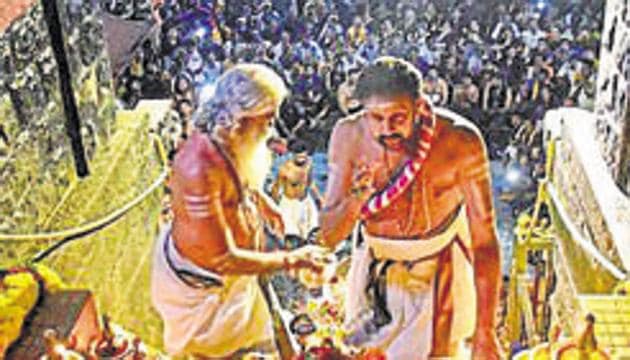 Kerala has been on a boil after the September 28 Supreme Court verdict, permitting women of all age groups into the Sabarimala temple.(PTI) Kerala has been on a boil after the September 28 Supreme Court verdict, permitting women of all age groups into the Sabarimala temple.(PTI)