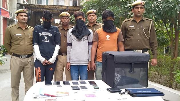 Police said two of the three gang members arrested had earlier worked as deliverymen and their knowledge of the business helped them commit these robberies. (Sourced) Police said two of the three gang members arrested had earlier worked as deliverymen and their knowledge of the business helped them commit these robberies. (Sourced)