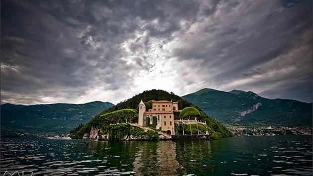 While the star couple has banned all phones and cameras from their wedding venue, here are a few pics of the picturesque villa where they will get married.