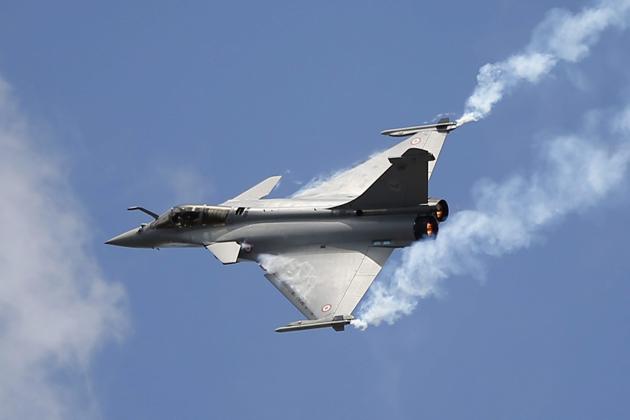 A Rafale single seat jet aircraft during its demonstration flight at the Paris Air Show, in Le Bourget airport, north of Paris on June 19, 2015.(AP File Photo) A Rafale single seat jet aircraft during its demonstration flight at the Paris Air Show, in Le Bourget airport, north of Paris on June 19, 2015.(AP File Photo)