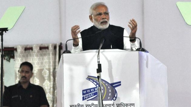 PM Narendra Modi will visit Singapore from November 14 to 15 for a series of regional summits related to East Asia and will have a breakfast meeting with ASEAN leaders. (HT Photo) PM Narendra Modi will visit Singapore from November 14 to 15 for a series of regional summits related to East Asia and will have a breakfast meeting with ASEAN leaders. (HT Photo)