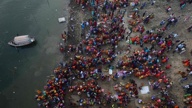 Devotees perform religious rituals on the banks of the Yamuna river in Allahabad. Chhath Parva, also called Chhath puja, Chhath, Chhathi, Dala Chhath and Surya Shasthi is a festival dedicated to the sun god (Surya bhagwan). (Sanjay Kanojia / AF / AFP) Devotees perform religious rituals on the banks of the Yamuna river in Allahabad. Chhath Parva, also called Chhath puja, Chhath, Chhathi, Dala Chhath and Surya Shasthi is a festival dedicated to the sun god (Surya bhagwan). (Sanjay Kanojia / AF / AFP)