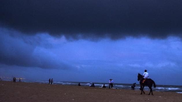 Chennai: Dark clouds hover over Marina beach before the arrival of cyclone 'Gaja', in Chennai, on Thursday, Nov. 15, 2018. Cyclone 'Gaja' intensified into a severe cyclonic storm and is expected to cross the south Tamil Nadu coast by late this evening or night, with the government machinery put on high alert in vulnerable districts.(PTI)