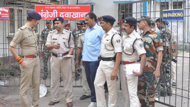 Patna senior superintendent of police (SSP) Manu Maharaaj constituted a special investigating team under the supervision of city SP (west) to arrest the accused.(File Photo) Patna senior superintendent of police (SSP) Manu Maharaaj constituted a special investigating team under the supervision of city SP (west) to arrest the accused.(File Photo)