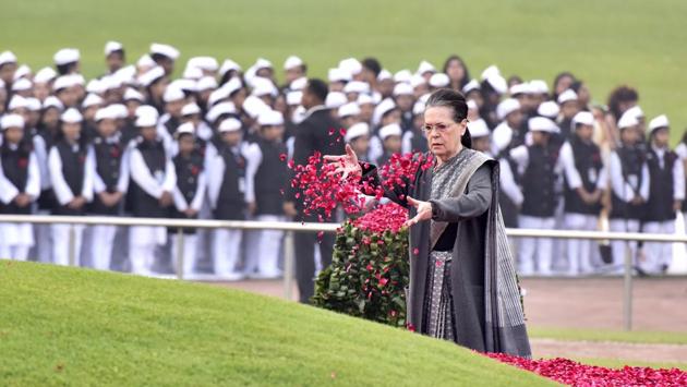 UPA Chairperson Sonia Gandhi pays floral tribute to Pandit Jawahar Lal Nehru on his 129th birth anniversary, at Shanti Van in New Delhi, India. (Sonu Mehta / HT Photo) UPA Chairperson Sonia Gandhi pays floral tribute to Pandit Jawahar Lal Nehru on his 129th birth anniversary, at Shanti Van in New Delhi, India. (Sonu Mehta / HT Photo)