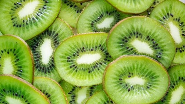 Kiwis are good sources of potassium and antioxidants and low in calories. They also keep your electrolytes in check and your blood pressure level under control. (Unsplash)
