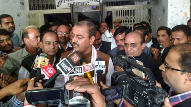 Uttar Pradesh chief minister Keshav Prasad Maurya comes out of court after being granted bail on November 16.(HT Photo)