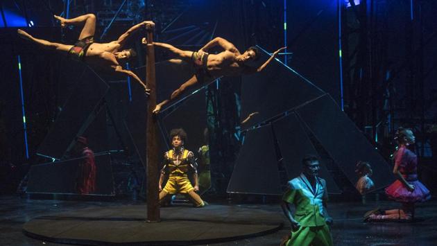 Amid the fire-juggling, slackline walks and bicycle stunts came a proud moment, as two Indian mallakhamb artistes took the stage — another first for Cirque. (Pratik Chorge / HT Photo) Amid the fire-juggling, slackline walks and bicycle stunts came a proud moment, as two Indian mallakhamb artistes took the stage — another first for Cirque. (Pratik Chorge / HT Photo)