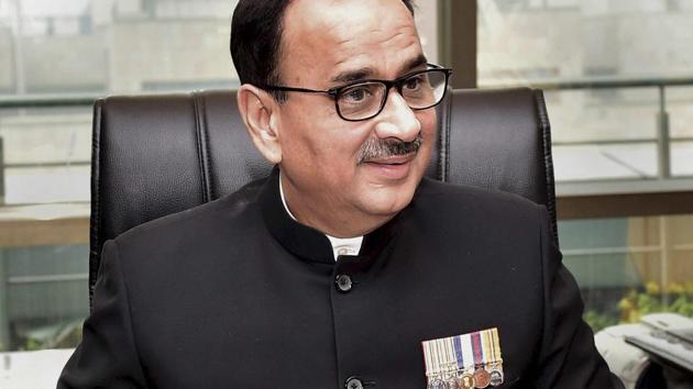 The Central Vigilance Commission (CVC) has been “very complimentary” on some charges levelled against Central Bureau of Investigation (CBI) director Alok Verma by his deputy Rakesh Asthana and “very uncomplimentary” on some, the Supreme Court noted on Friday, indicating that the top vigilance watchdog has not given a clean chit yet to the head of the India’s premier investigating agency.(PTI)