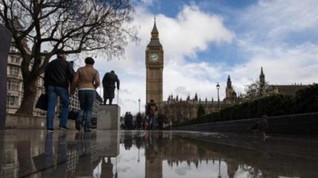 Britain’s high court on Friday upheld India’s appeal against a lower court’s October 2017 judgement blocking the extradition of suspected cricket bookie Sanjeev Chawla, ruling that “there will be no real risk” to him in Tihar Jail, where he will be lodged, if extradited.(File Photo) Britain’s high court on Friday upheld India’s appeal against a lower court’s October 2017 judgement blocking the extradition of suspected cricket bookie Sanjeev Chawla, ruling that “there will be no real risk” to him in Tihar Jail, where he will be lodged, if extradited.(File Photo)