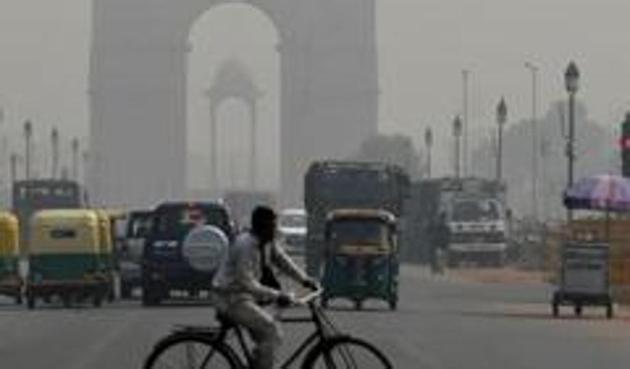 The Central Pollution Control Board (CPCB) data showed the overall AQI at 299 in Delhi, which falls in the ‘poor’ category (File Photo) The Central Pollution Control Board (CPCB) data showed the overall AQI at 299 in Delhi, which falls in the ‘poor’ category (File Photo)