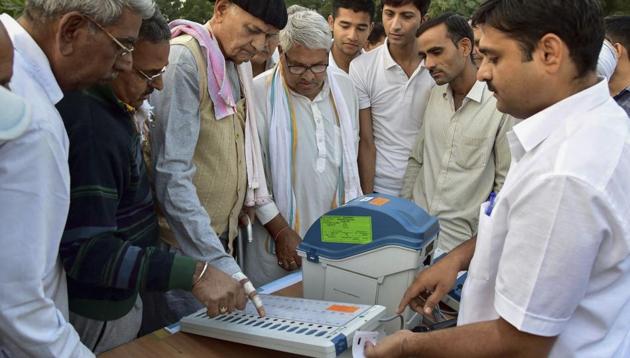 Rebellion in the Congress over distribution of tickets for assembly elections continued in Kota, Jaipur and Ajmer.(PTI)