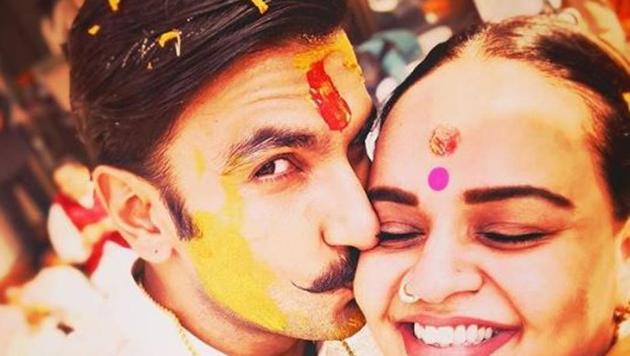 Ranveer’s friend shared this picture after his wedding. It is from his haldi function in Mumbai. 