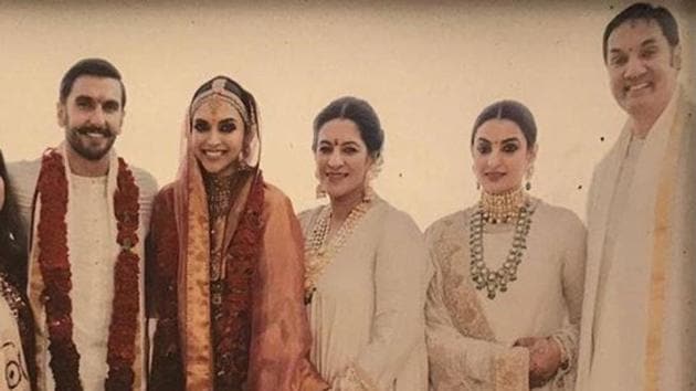 Deepika Padukone and Ranveer Singh at their wedding with his motherAnju, sister Ritika and father Jagjit.(Instagram)