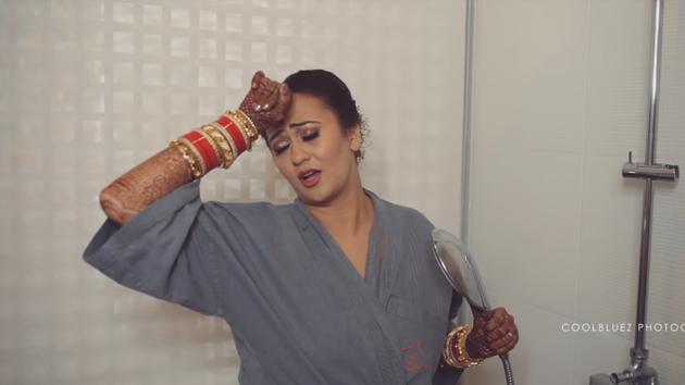 Bride Niti Pancholi performing to Kangana Ranaut’s Simran song for her pre-wedding video.(YouTube/CoolBluez photography)
