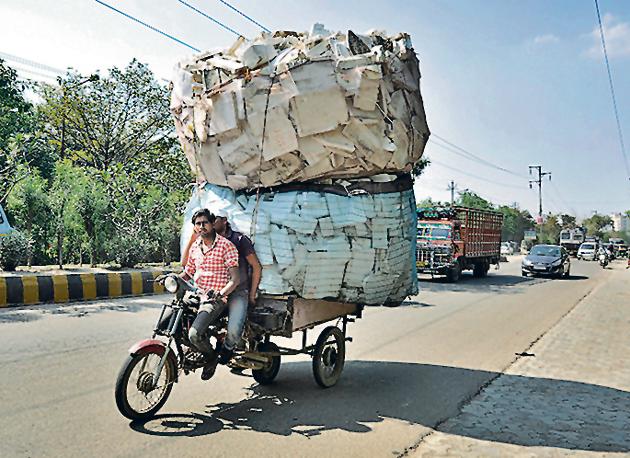 A jugaad vehicles in Ghaziabad.(Sakib Ali/Hindustan Times)