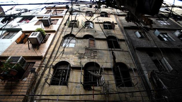 Four people died in a fire that broke out in an illegal garments manufacturing factory in Karol Bagh, New Delhi, on Monday, November 19, 2018. (Amal KS/HT PHOTO) Four people died in a fire that broke out in an illegal garments manufacturing factory in Karol Bagh, New Delhi, on Monday, November 19, 2018. (Amal KS/HT PHOTO)