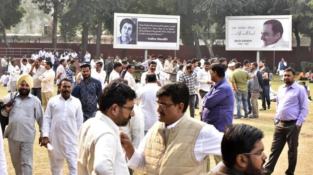 Rajasthan ticket seekers with their supporters seen in the lawns of AICC HQ in New Delhi, on Thursday, November 15, 2018.(Sonu Mehta/HT PHOTO)