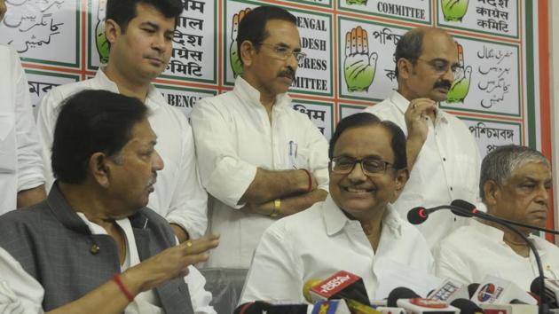 Congress president Rahul Gandhi and former finance minister P Chidambaram fired another salvo at PM Modi over his sudden decision to ban high-value currency notes that, they said, has hurt farmers and destroyed small industries. “The truth, Mr Prime Minister, is that you used note ban as a ‘tez’ (bitter) medicine to destroy MSME. Now, Government wants RBI to revive that sector!,” Chidambaram wrote, in a tweet (Samir Jana / HT Archive) Congress president Rahul Gandhi and former finance minister P Chidambaram fired another salvo at PM Modi over his sudden decision to ban high-value currency notes that, they said, has hurt farmers and destroyed small industries. “The truth, Mr Prime Minister, is that you used note ban as a ‘tez’ (bitter) medicine to destroy MSME. Now, Government wants RBI to revive that sector!,” Chidambaram wrote, in a tweet (Samir Jana / HT Archive)