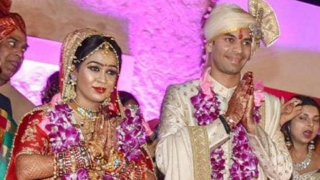 Tej Pratap Yadav with Aishwarya Rai after their marriage(HT File Phot)