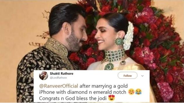 Deepika Padukone, Ranveer Singh wedding reception in Bengaluru: Newlyweds  pose for photos - Photos News , Firstpost