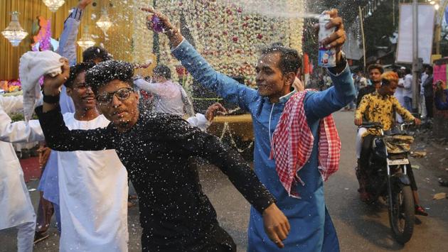 Muslims celebrate as they take part in a procession of Eid-e-Milad marking the birth anniversary of the Prophet Muhammad in Mumbai on November 21, 2018. (Rafiq Maqbool / AP) Muslims celebrate as they take part in a procession of Eid-e-Milad marking the birth anniversary of the Prophet Muhammad in Mumbai on November 21, 2018. (Rafiq Maqbool / AP)