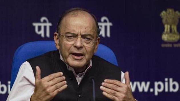 Finance Minister Arun Jaitley addresses a cabinet briefing.(PTI)