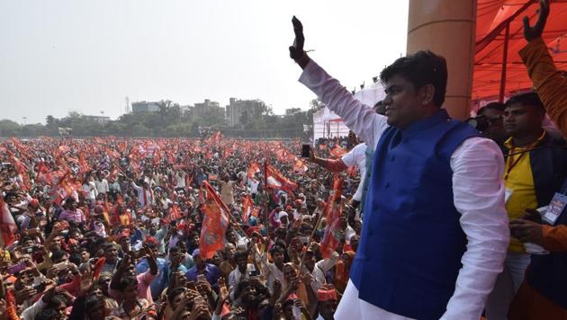Nishaad leader Mukesh Sahni launching his Vikasheel Insaan Party (VIP) at a rally organised at Gandhi Maidan in Patna earlier this month. Almost 14 % of Bihar’s population is Nishaad.(Santosh Kumar/HT Photo)