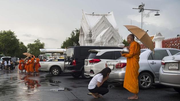 Pre-packed alms that include processed foods are also easily available at Thai stores, exacerbating the problem. Although new guidelines call on monks to look after their health so they can be “ready to deliver Buddha’s teachings”, refusing devotees’ offerings is a delicate subject. (Romeo Gacad / AFP) Pre-packed alms that include processed foods are also easily available at Thai stores, exacerbating the problem. Although new guidelines call on monks to look after their health so they can be “ready to deliver Buddha’s teachings”, refusing devotees’ offerings is a delicate subject. (Romeo Gacad / AFP)