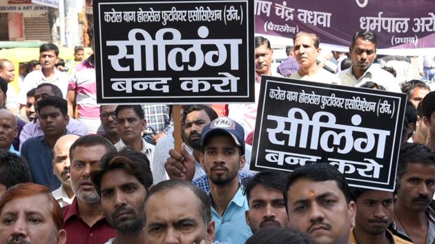 File photo of a traders’ protest against the sealing drive in Delhi.(Sushil Kumar/HT File) File photo of a traders’ protest against the sealing drive in Delhi.(Sushil Kumar/HT File)