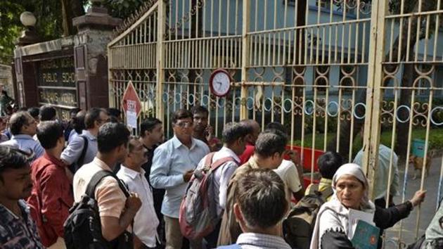 CAT Exam 2018: Candidates are advised to reach the exam centre at least an hour before the exam hall.(HT FILE PHOTO)