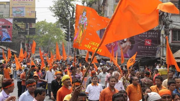 The VHP supporters poured in on bikes, SUVs and buses even as the senior officials of the Rashtriya Swayamsevak Sangh (RSS) kept busy making last-minute preparations (HT File Photo) The VHP supporters poured in on bikes, SUVs and buses even as the senior officials of the Rashtriya Swayamsevak Sangh (RSS) kept busy making last-minute preparations (HT File Photo)