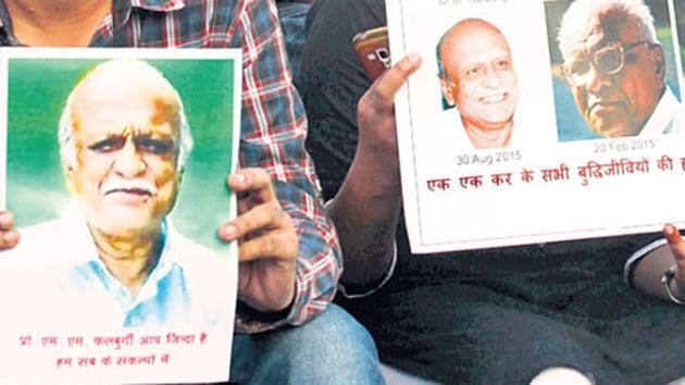 The apex court was hearing a plea of Uma Devi Kalburgi, the widow of MM Kalburgi, seeking a SIT probe into the murder. (HT File Photo) The apex court was hearing a plea of Uma Devi Kalburgi, the widow of MM Kalburgi, seeking a SIT probe into the murder. (HT File Photo)