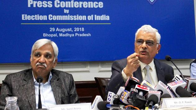 Chief Election Commissioner OP Rawat (R) along with Election Commissioner Sunil Arora.(PTI File Photo)