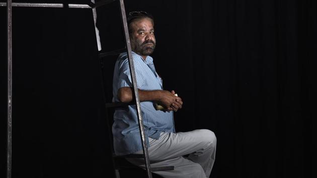 After his team performed Othello, 59-year-old Zareef Malik Anand (pictured) was working hard, appealing before a local politician for better lighting facilities at Shahjahanpur’s Gandhi Bhavan auditorium. “What you see now is a sea change from the time when I started out,” he said, recalling open arenas in schools and temples with rented equipment. “We have come very far. But this is nowhere near decent,” he said. (Burhaan Kinu / HT Photo) After his team performed Othello, 59-year-old Zareef Malik Anand (pictured) was working hard, appealing before a local politician for better lighting facilities at Shahjahanpur’s Gandhi Bhavan auditorium. “What you see now is a sea change from the time when I started out,” he said, recalling open arenas in schools and temples with rented equipment. “We have come very far. But this is nowhere near decent,” he said. (Burhaan Kinu / HT Photo)