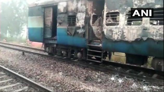 Following the blaze, the loco pilot immediately stopped the train and detached the particular bogie. This prevented the fire from spreading to other coaches.(ANI/Twitter)