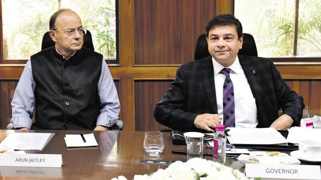 Finance Minister Arun Jaitley (L) and RBI governor Urjit Patel at 569th central board meeting, New Delhi, February 10(Mohd Zakir/HT PHOTO) Finance Minister Arun Jaitley (L) and RBI governor Urjit Patel at 569th central board meeting, New Delhi, February 10(Mohd Zakir/HT PHOTO)