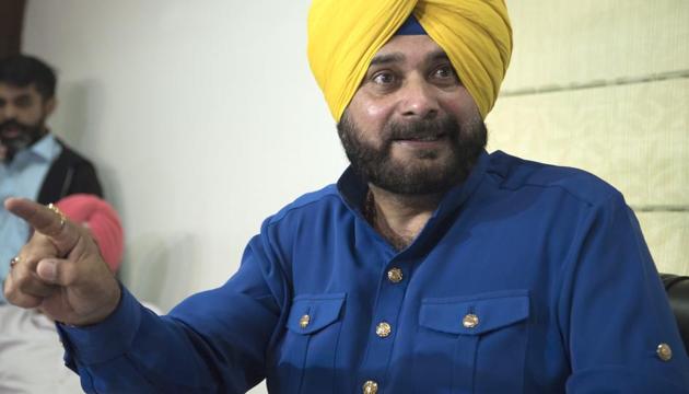 Congress leader Navjot Singh Sidhu has said that the Kartarpur corridor will be a bridge and will erase enmity between the two nations.(HT Photo)