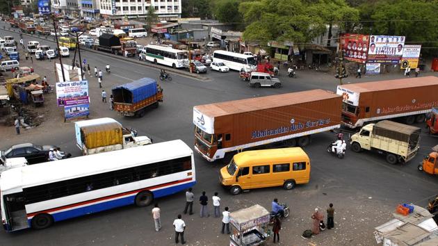 The Pune metropolitan region development authority released its Rs 54,601 crore comprehensive mobility plan for the region under its jurisdiction.(ABHIJIT BHATLEKAR/MINT)
