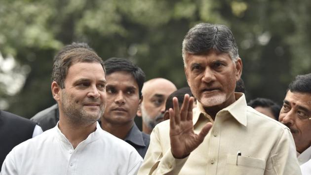 Telangana assembly polls 2018: Congress party president Rahul Gandhi and chief minister of Andhra Pradesh N Chandrababu Naidu address media personnel after a meeting, outside Rahul's residence in New Delhi, November 1, 2018.(Sonu Mehta/HT Photo)