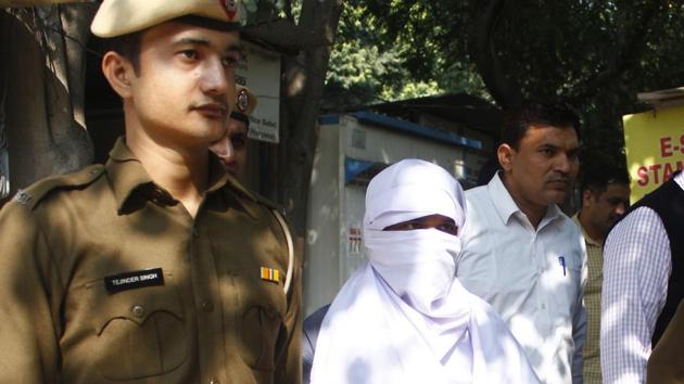 Sunil Kumar (face covered), accused of raping and murdering at least 15 minor girls in three cities , was produced in the district court in Gurugram on Wednesday, November 28, 2018. (Yogendra Kumar/HT Photo) Sunil Kumar (face covered), accused of raping and murdering at least 15 minor girls in three cities , was produced in the district court in Gurugram on Wednesday, November 28, 2018. (Yogendra Kumar/HT Photo)