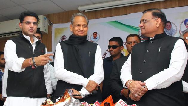 Rajasthan Congress chief Sachin Pilot and former Rajasthan chief minister and Congress general secretary Ashok Gehlot during the release of party manifesto for the Rajasthan State Assembly elections 2018 at Jaipur, Thursday, Nov. 29, 2018.(PTI)