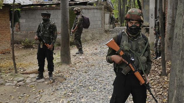 Two militants of the Hizbul Mujahideen were killed by security forces in a gun battle in south Kashmir’s Pulwama district early on Thursday, police said (Representative Image/HT Photo)