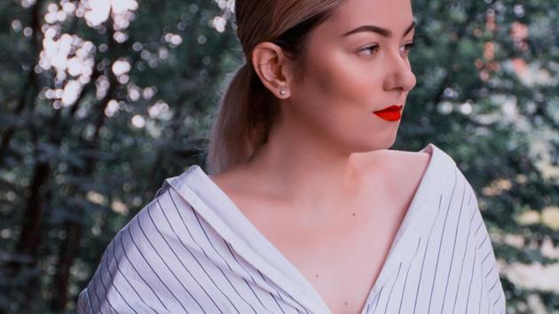 Just a hue on your lips and no minimal makeup overall can bring a lot of character to your look (unsplash) Just a hue on your lips and no minimal makeup overall can bring a lot of character to your look (unsplash)