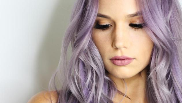 Khol-lined eyes and a nude-ish shade on your lips lets you keep it simple yet pretty (unsplash) Khol-lined eyes and a nude-ish shade on your lips lets you keep it simple yet pretty (unsplash)