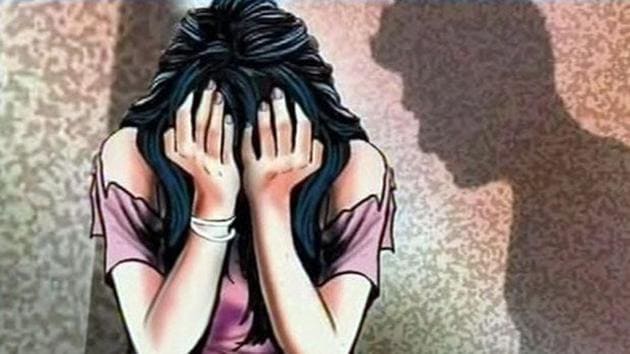 An 18-year-old pregnant woman lost her foetus after she was forced to do sit-ups and thrashed in a kangaroo court at a village near the industrial town of Haldia in Bengal.(PTI/Representative Image) An 18-year-old pregnant woman lost her foetus after she was forced to do sit-ups and thrashed in a kangaroo court at a village near the industrial town of Haldia in Bengal.(PTI/Representative Image)