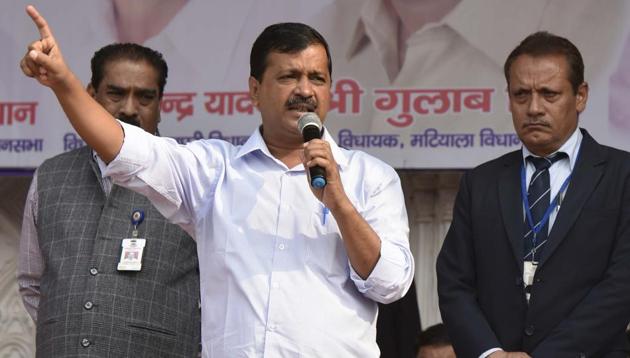 Arvind Kejriwal claimed that the Centre had filed an affidavit in the Supreme Court saying it would not implement the MS Swaminathan Commission report.(Vipin Kumar /HT Hoto)