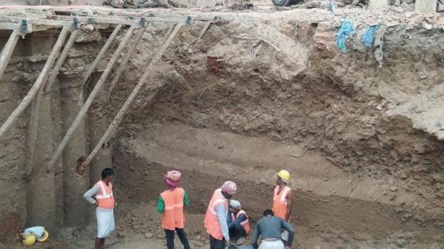 The discovery of the tunnel would unravel another chapter from the history of the twin structures – Chattar Manzil and Kothi Farhat Baksh (HT Photo) The discovery of the tunnel would unravel another chapter from the history of the twin structures – Chattar Manzil and Kothi Farhat Baksh (HT Photo)