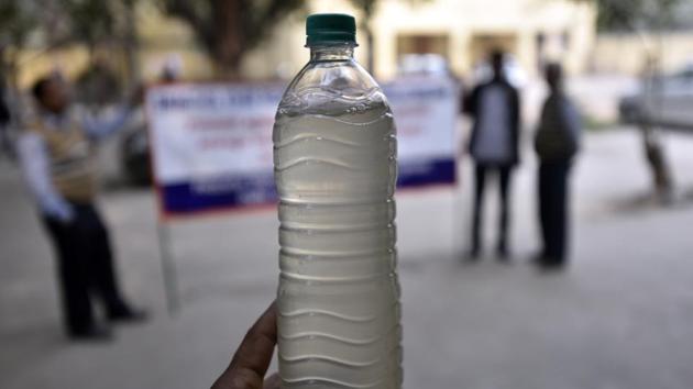 The Delhi Jal Board (DJB) said it had to shut down its three water treatment plants (WTPs) after level of ammonia shot up in the Yamuna.(HT File / Representational Photo) The Delhi Jal Board (DJB) said it had to shut down its three water treatment plants (WTPs) after level of ammonia shot up in the Yamuna.(HT File / Representational Photo)